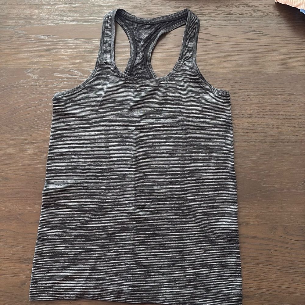Lululemon swiftly tank